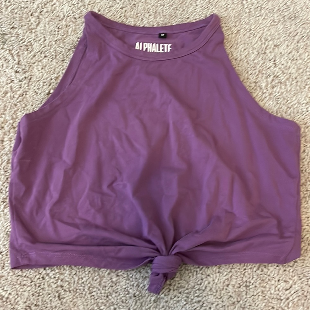Alphalete Crop Top